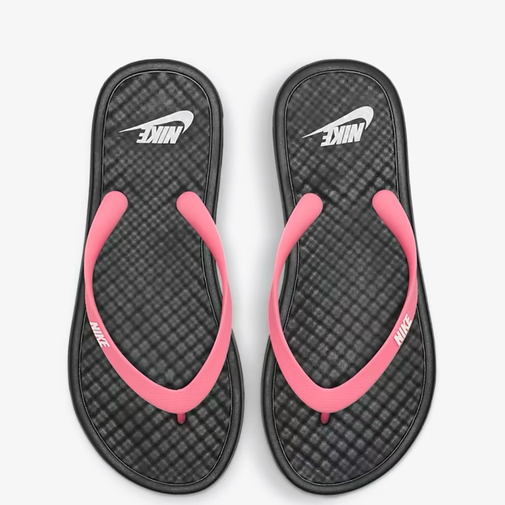 Nike on deck flip flops